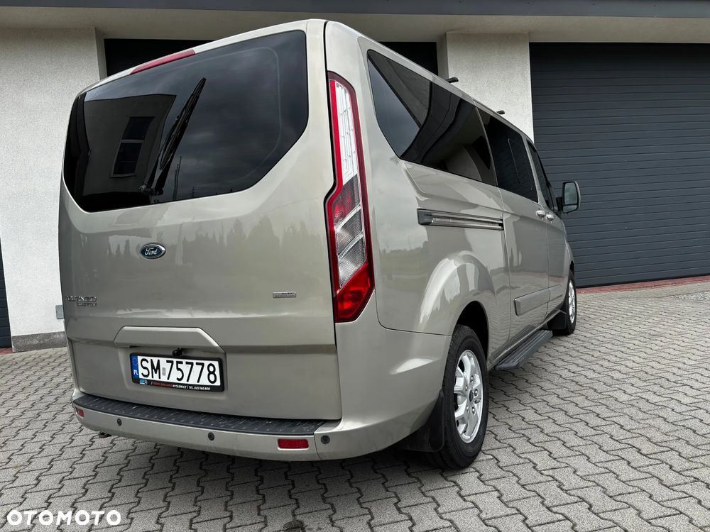 Ford Tourneo Custom 300 L2H1 VA Titanium - 15
