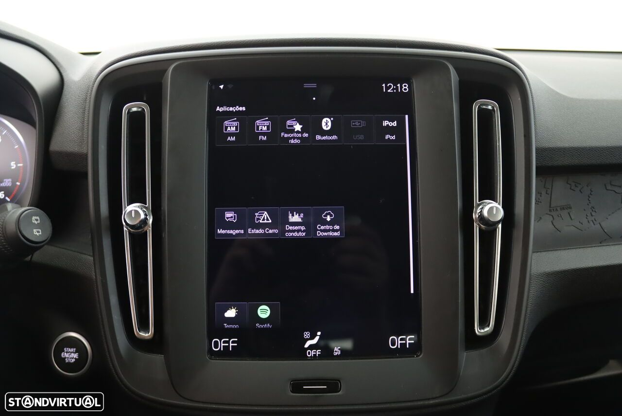 Volvo XC 40 2.0 D3 Momentum - 23