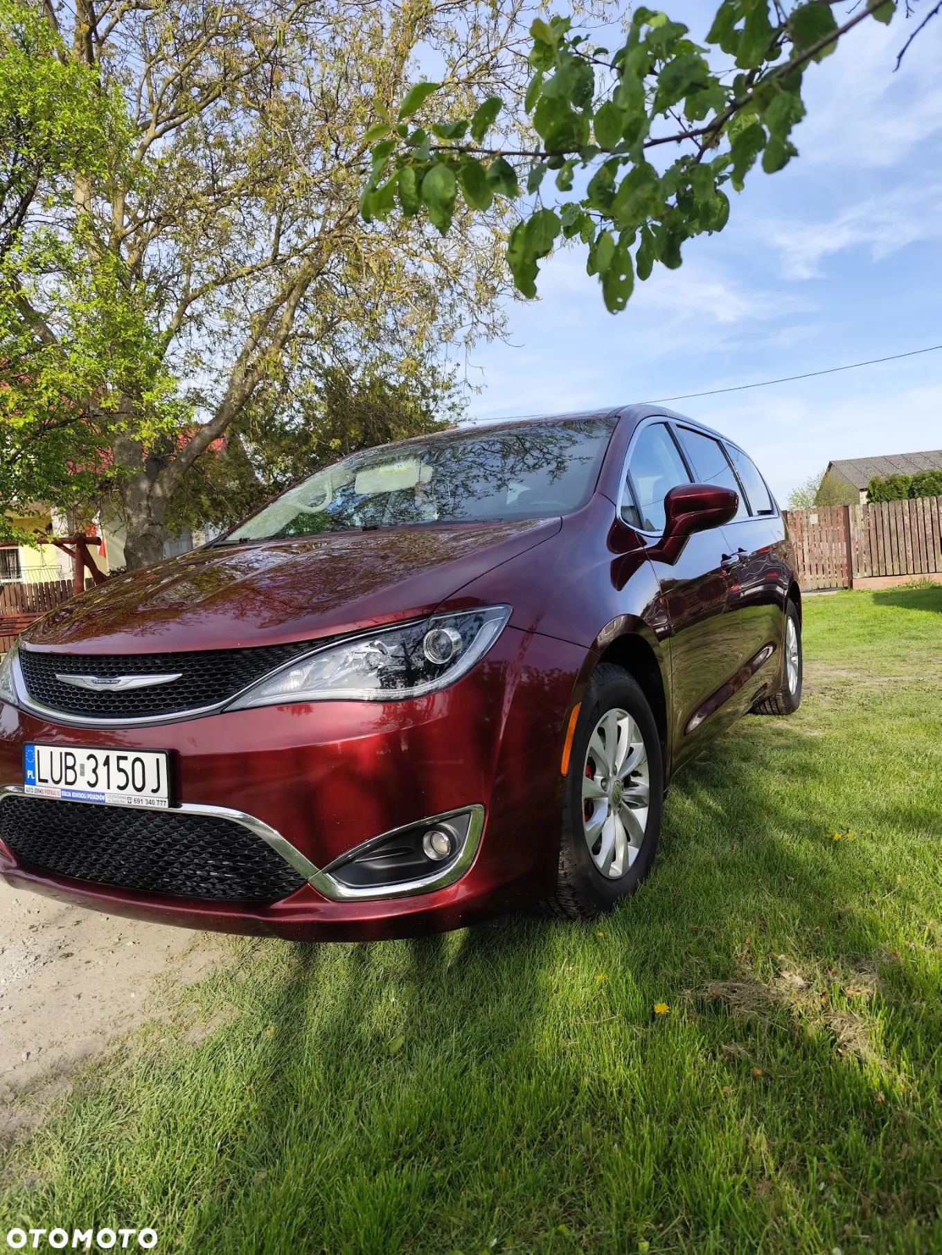 Chrysler Pacifica - 1