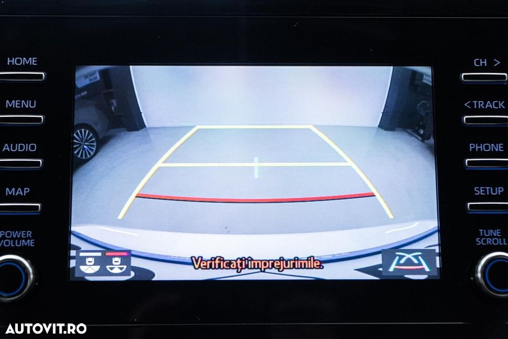 Toyota Camry Executive - 40