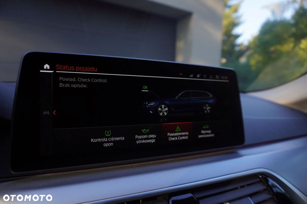 BMW Seria 5 530e xDrive - 30