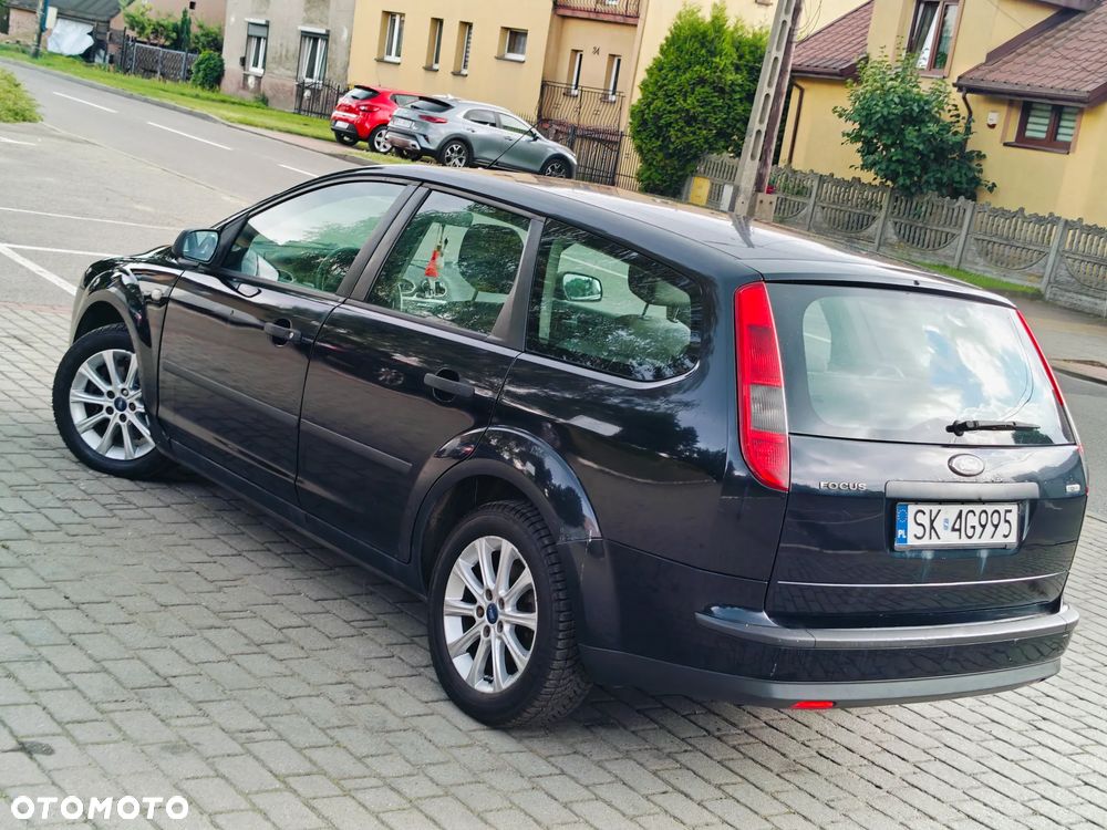 Ford Focus TDCi Ghia - 6