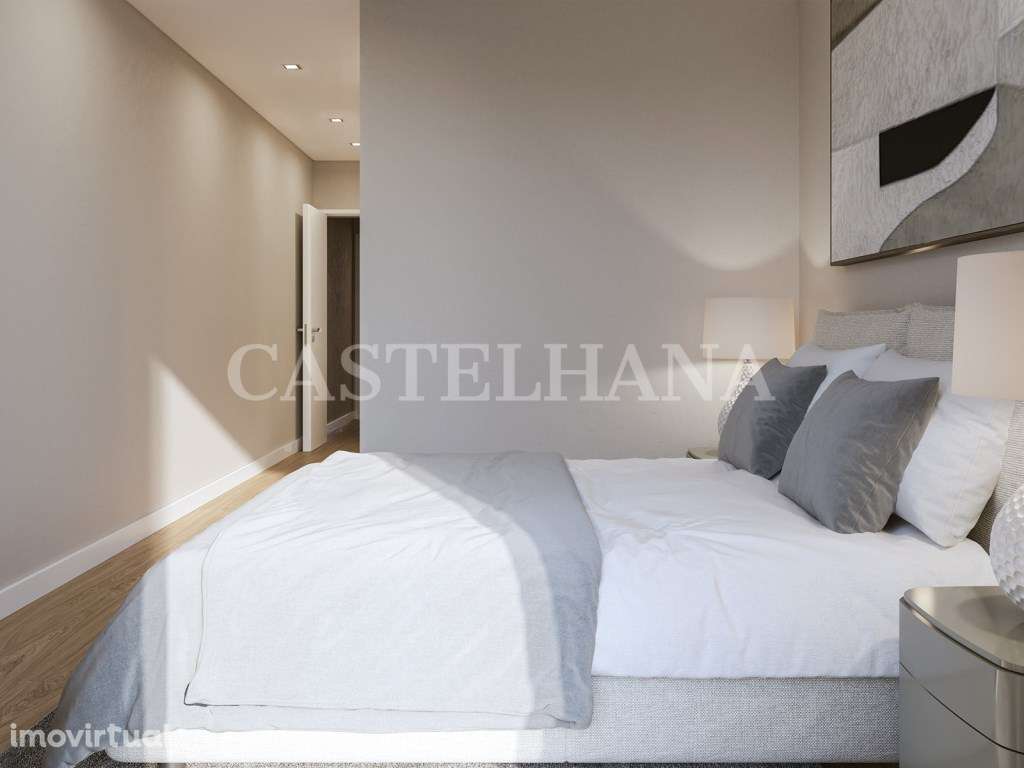 Moradia T4 com área exterior próximo à praia de Lavra - Grande imagem: 3/84