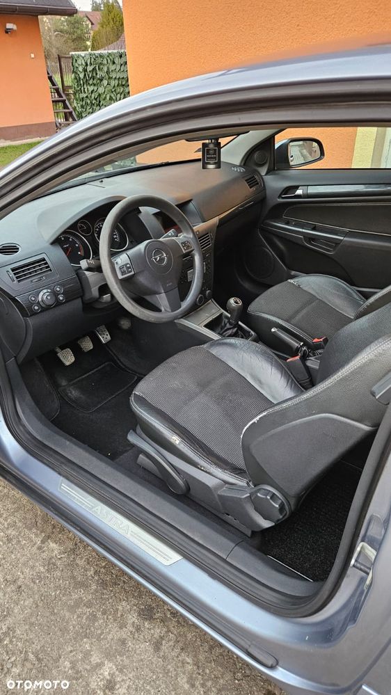 Opel Astra 1.9 CDTI Sport - 11