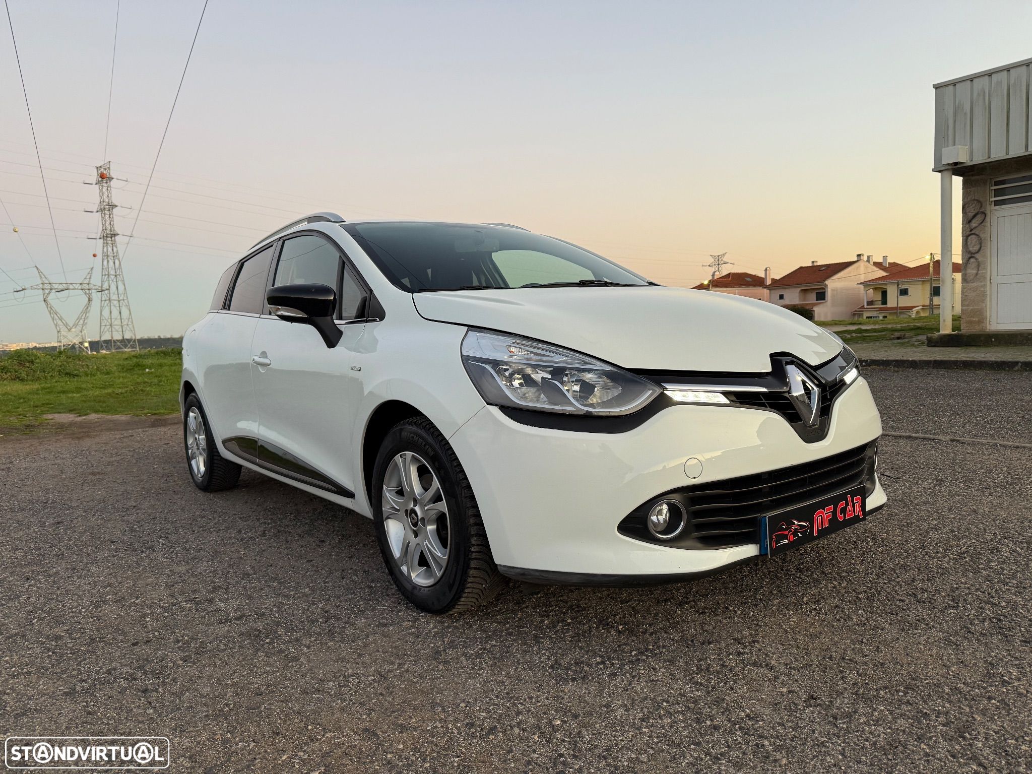 Renault Clio Sport Tourer 0.9 TCe Limited Edition - 1