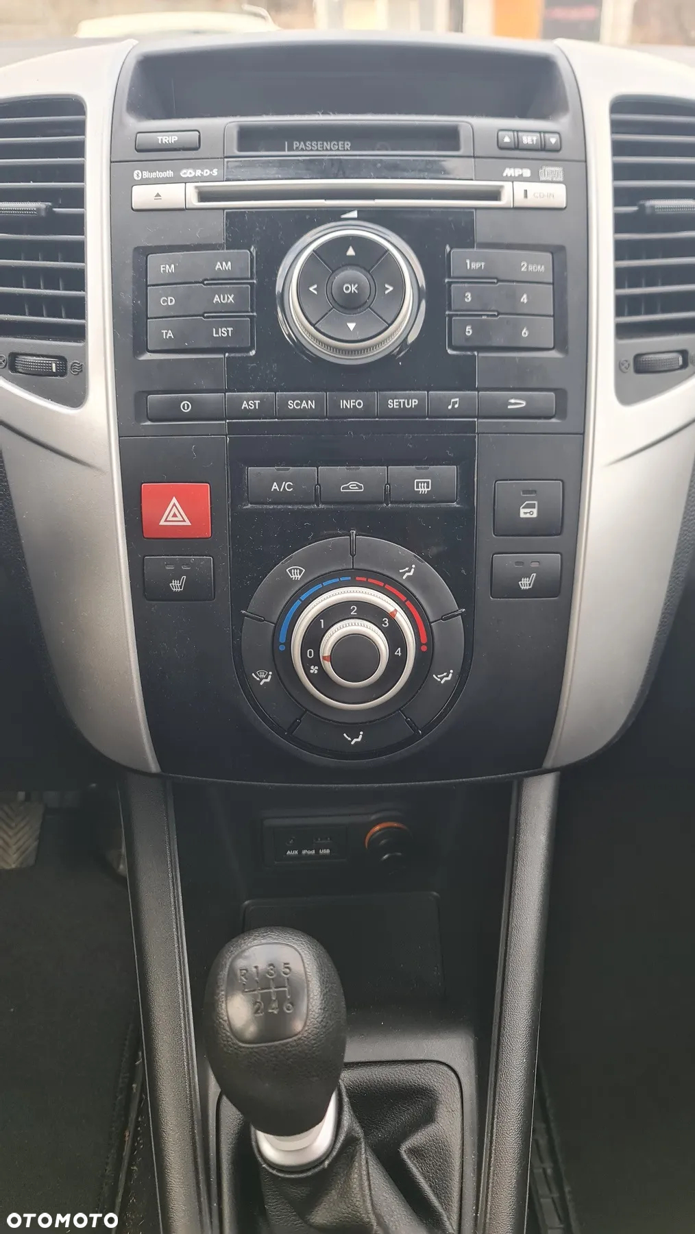 Kia Venga 1.4 CRDi 90 Edition 7 - 25