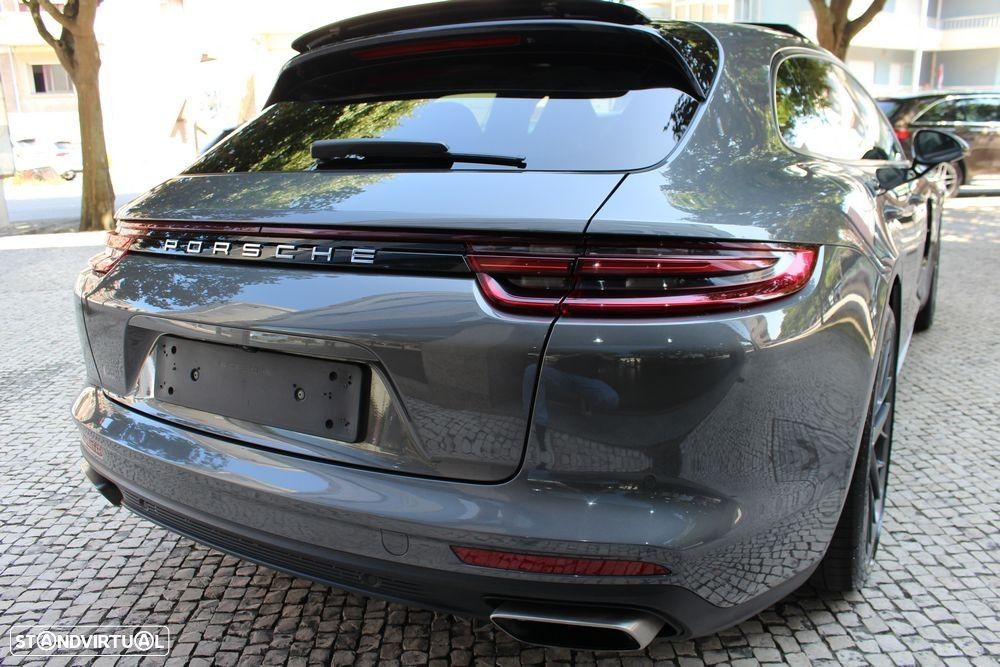 Porsche Panamera Sport Turismo 4 - 13