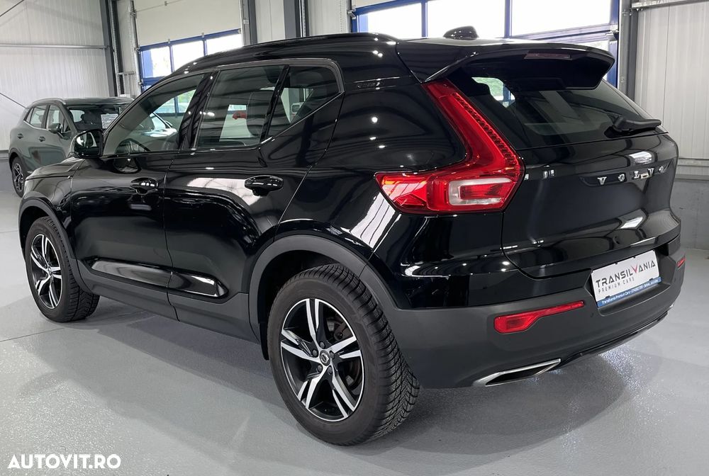 Volvo XC 40 T3 Geartronic RDesign - 4