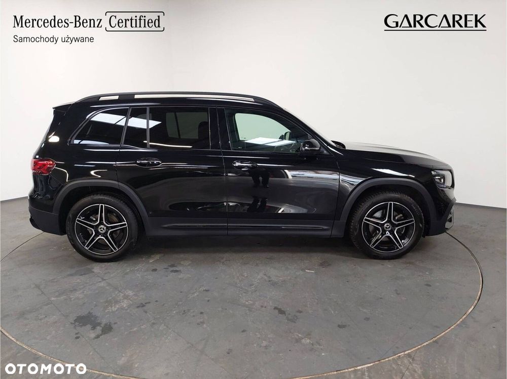 Mercedes-Benz GLB 200 4-Matic AMG Line 8G-DCT - 8