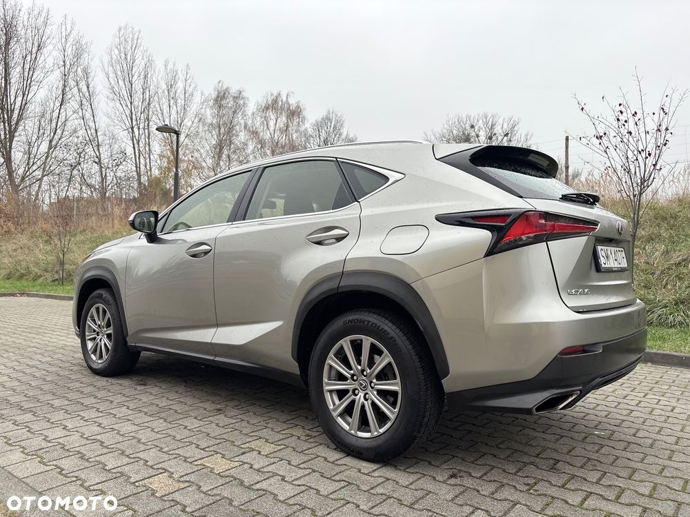 Lexus NX 300 Comfort AWD - 25