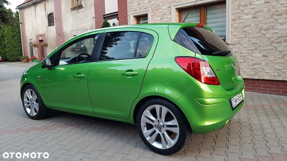 Opel Corsa 1.4 16V Enjoy - 28