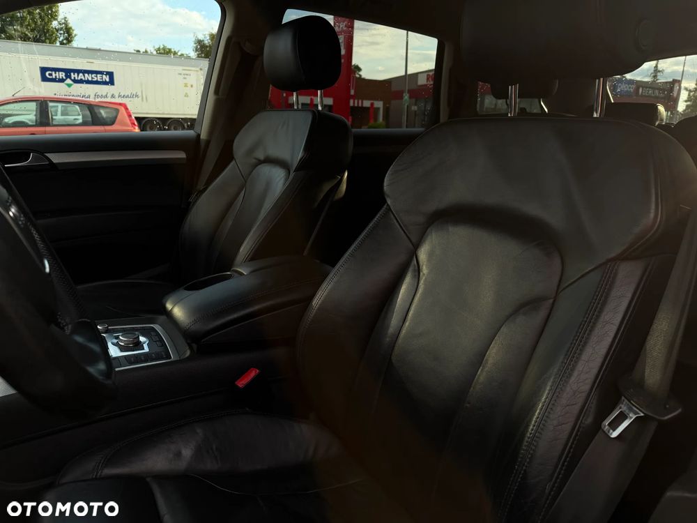 Audi Q7 - 10