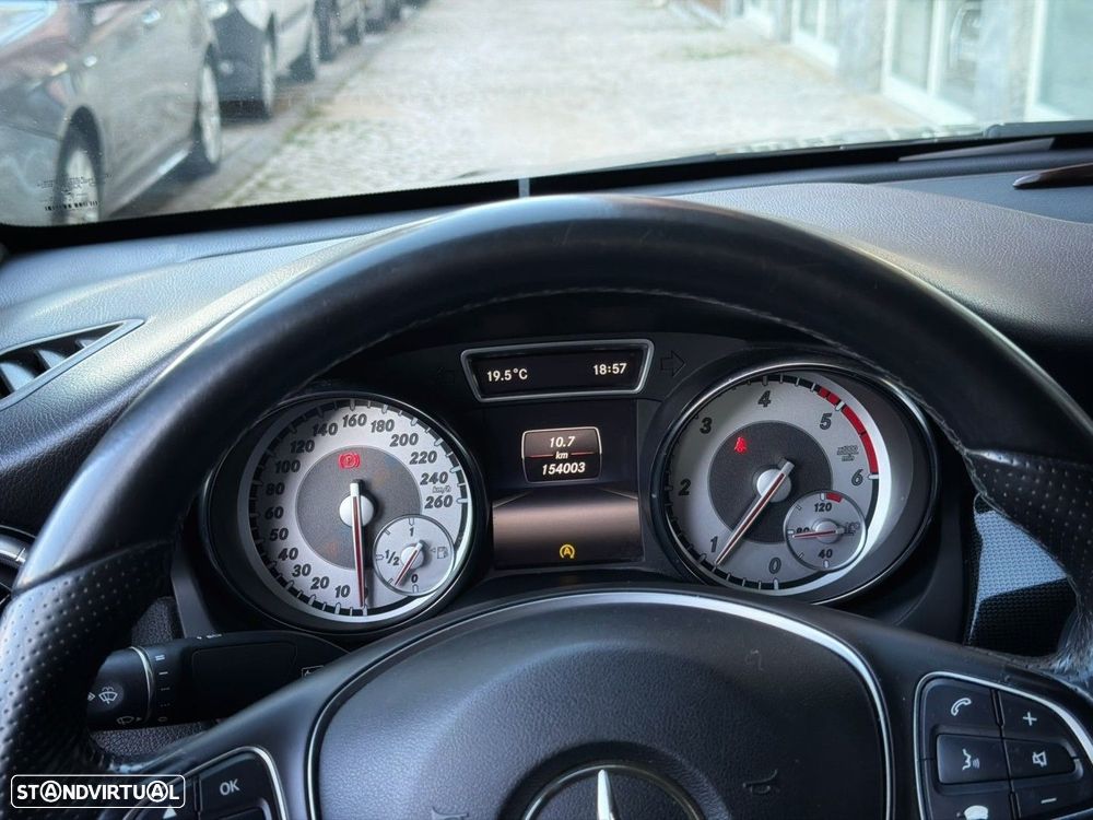 Mercedes-Benz CLA 180 CDi Urban - 16