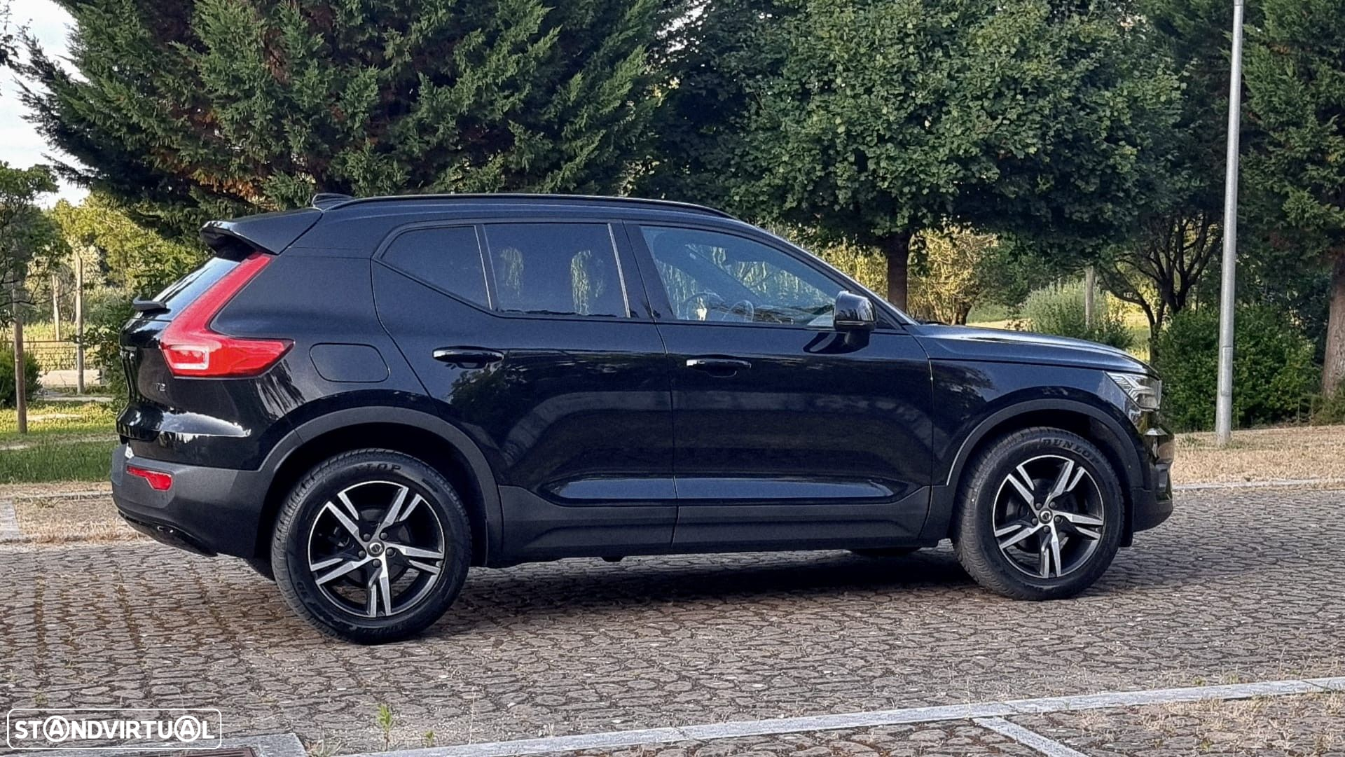 Volvo XC 40 1.5 T2 R-Design Geartronic - 19