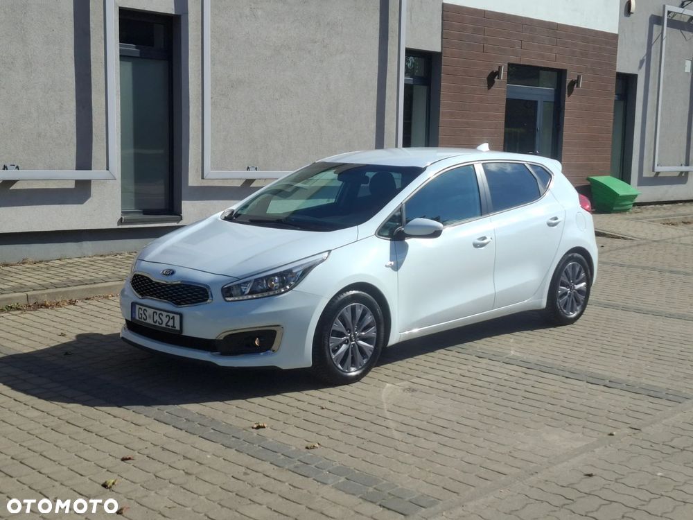 Kia Ceed 1.4 L Business Line Plus - 14