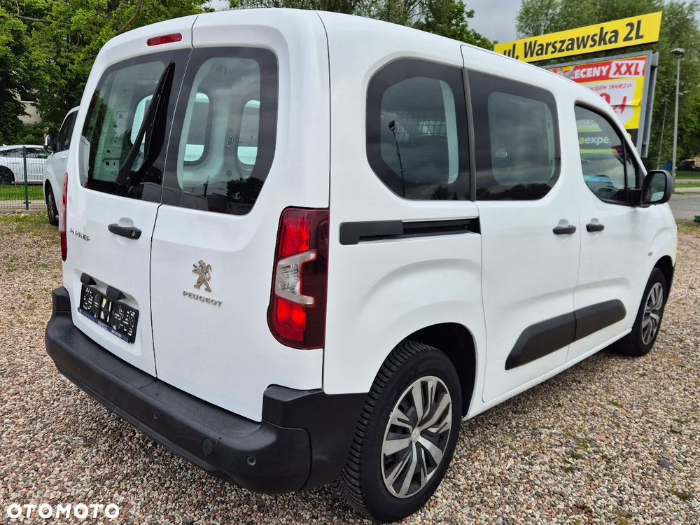 Peugeot Partner }{ Automat }{ 130KM }{ FV VAT }{ 2x drzwi przesuwne } - 4