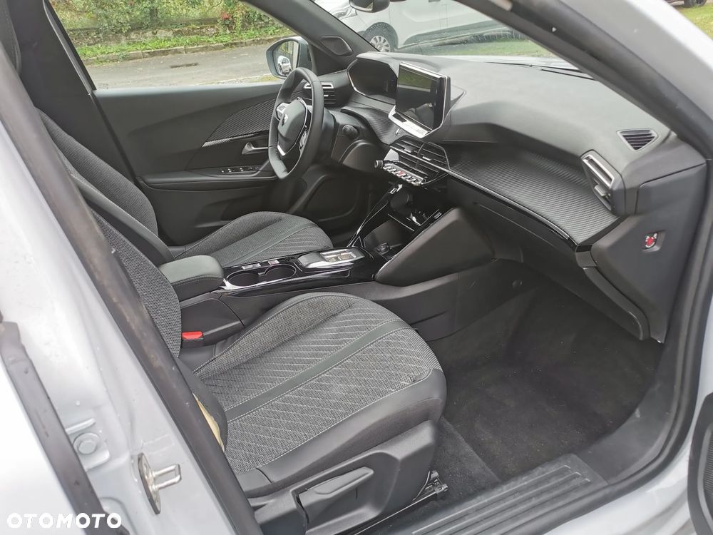 Peugeot 2008 156 Business - 11