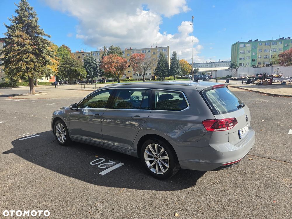 Volkswagen Passat 2.0 TDI SCR Style DSG - 23
