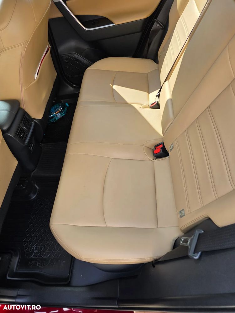 Toyota RAV4 2.5 Hybrid VVT-iE 4x4 Luxury - 13