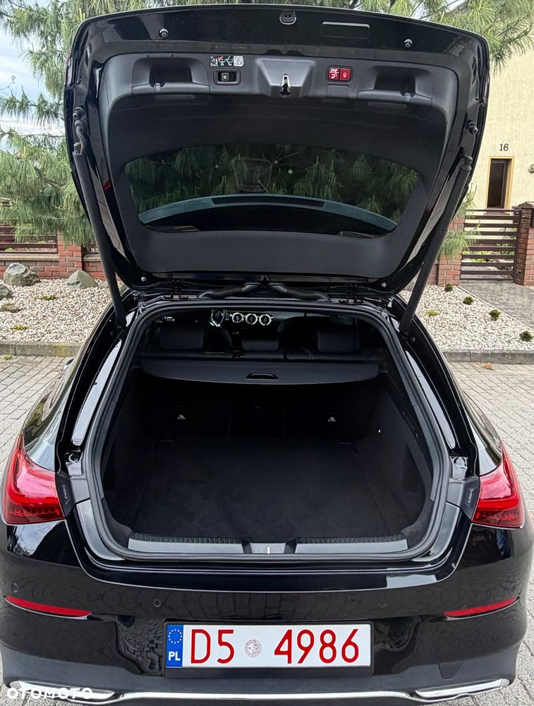 Mercedes-Benz CLA 180 d 8G-DCT Special Edition - 16