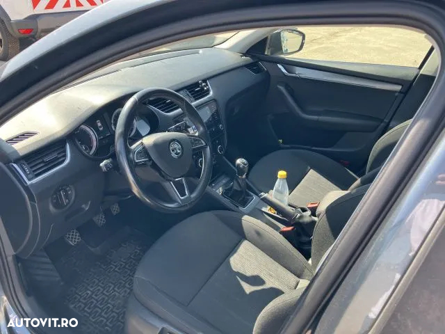 Skoda Octavia Combi Diesel 1.6 TDI Active - 7