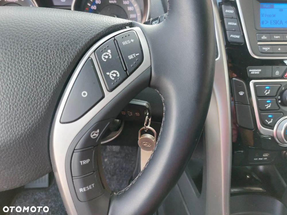 Hyundai i30 blue 1.6 GDI YES Gold - 12