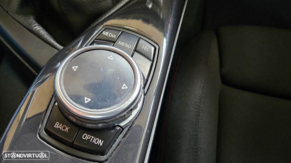 BMW 120 d xDrive Sport Line - 32