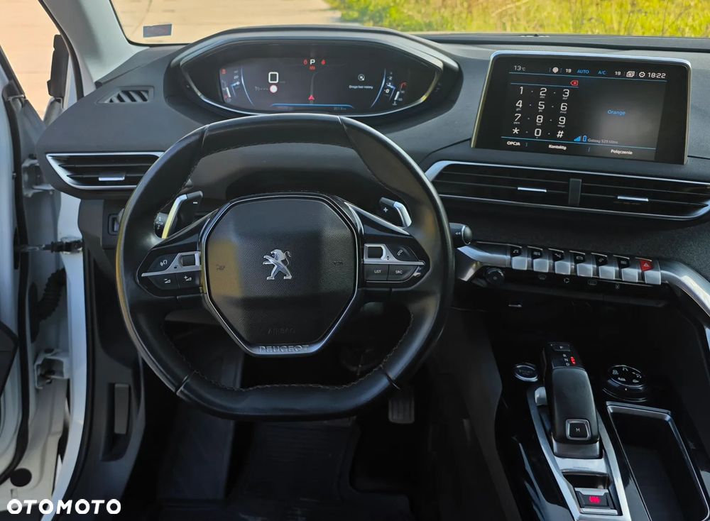 Peugeot 5008 1.6 BlueHDI Allure S&S EAT6 - 7