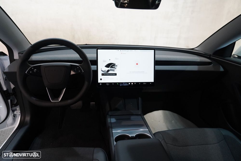 Tesla Model 3 - 29
