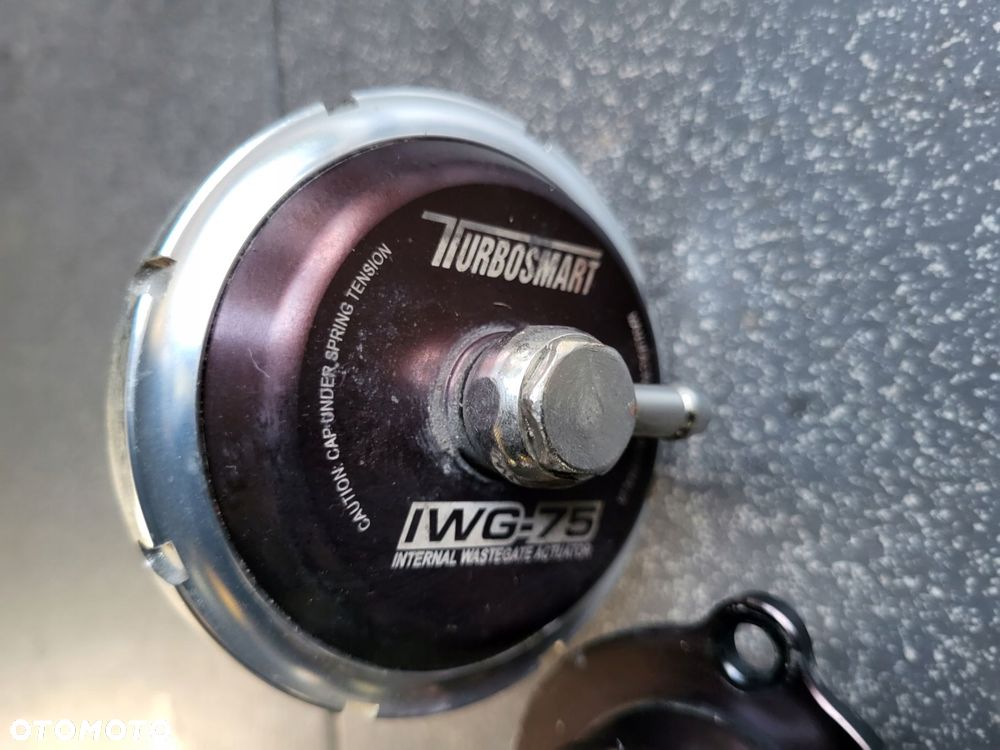 turbosmart zawor aktuator iwg-75 opel corsa opc - 3