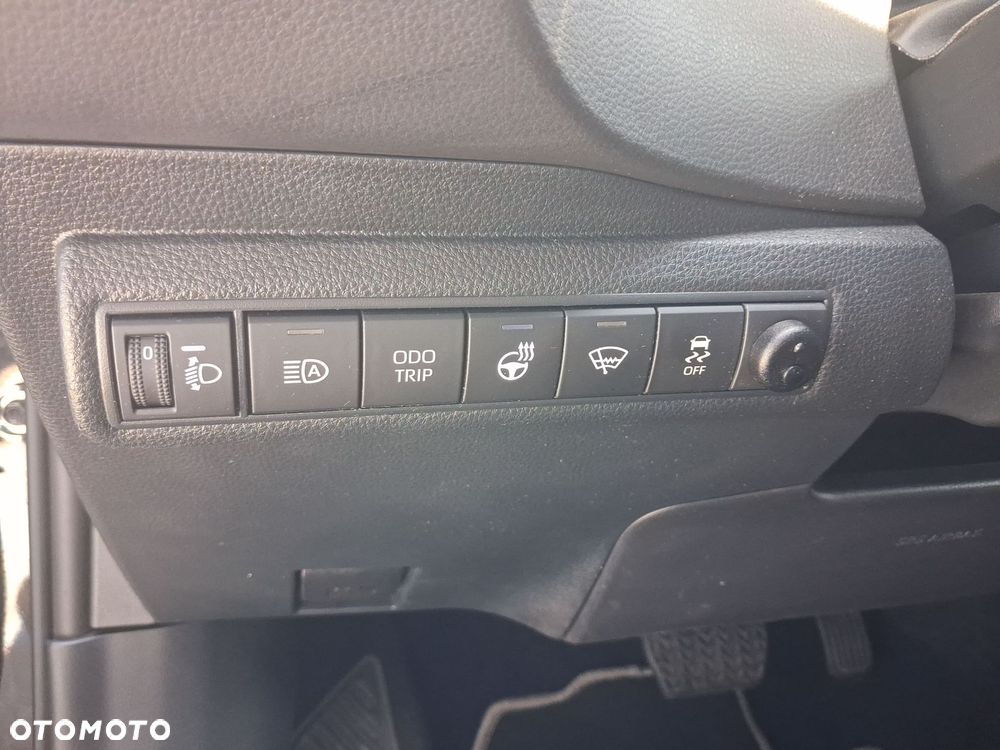 Toyota Corolla 1.8 Hybrid Comfort - 25
