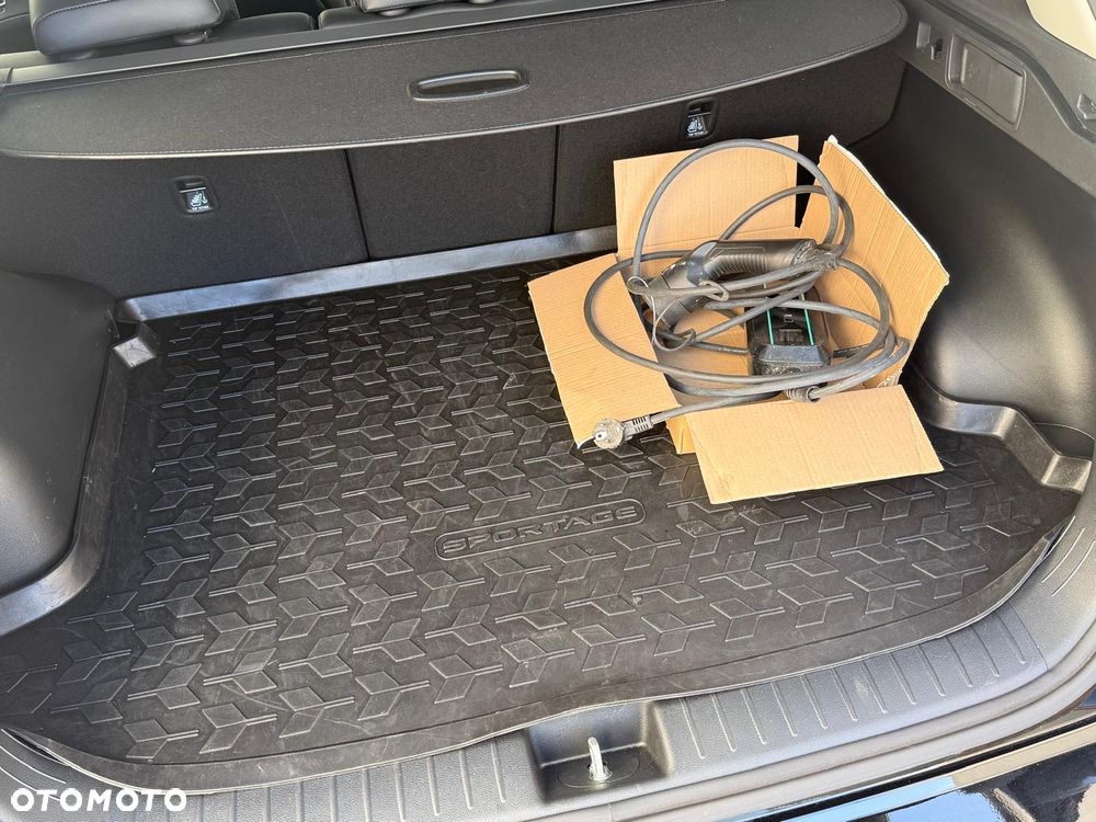 Kia Sportage 1.6 T-GDI PHEV Anniversary 4WD - 34