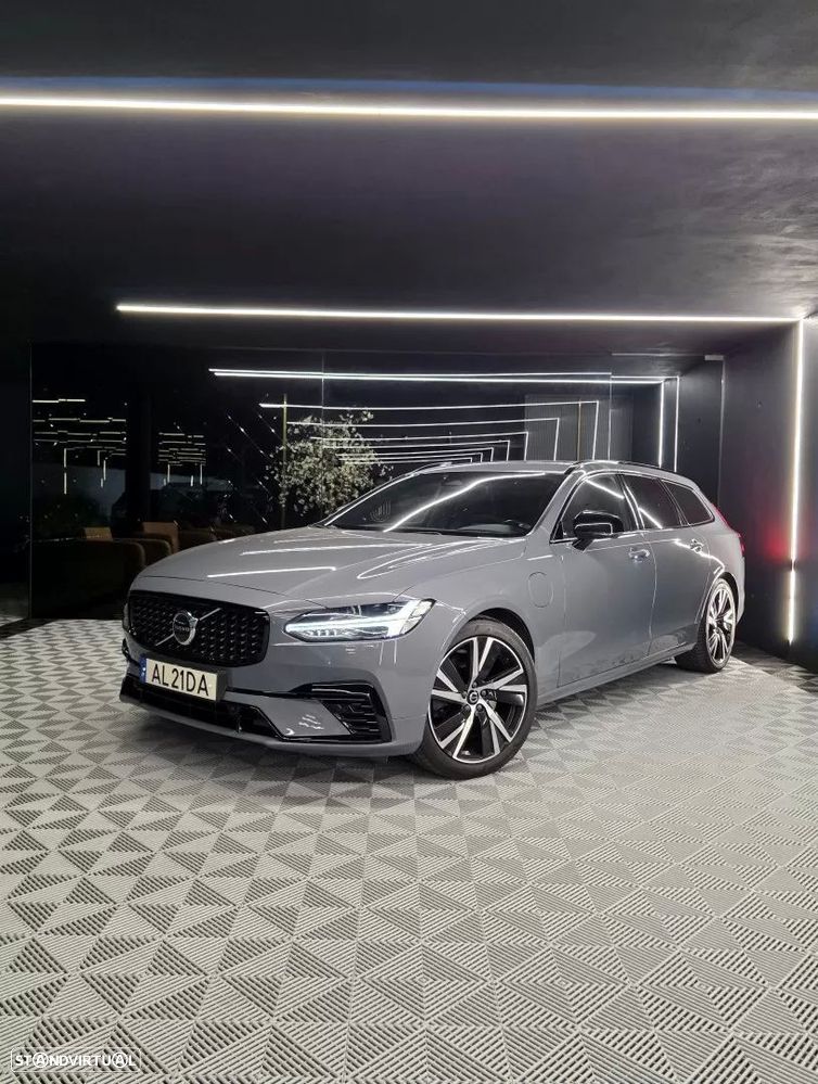 Volvo V90 2.0 T6 PHEV R-Design AWD - 1