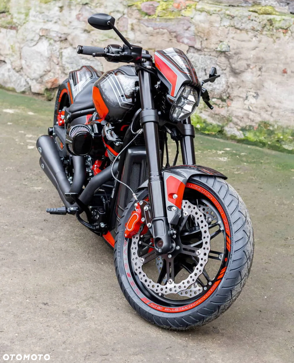 Harley-Davidson Softail FXDR - 11