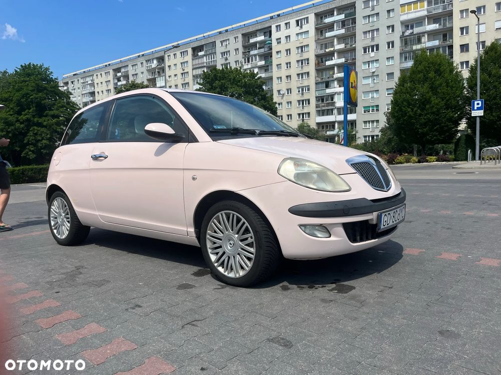 Lancia Ypsilon 1.2 16v Class - 6