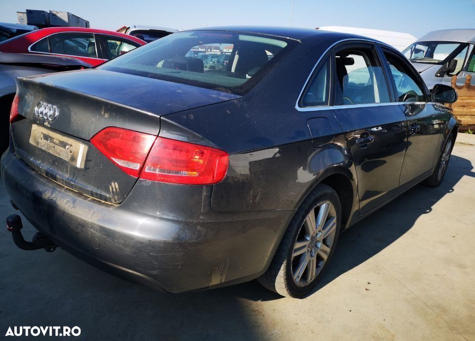 Capota portbagaj Audi A4 B8 an 2009 sedan/berlina - 3