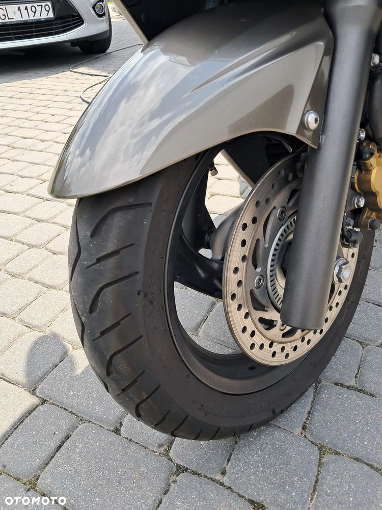 Honda FJS - 6