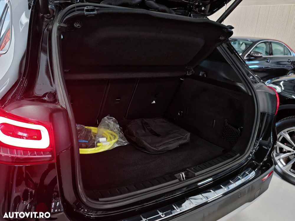 Mercedes-Benz GLA 250 e 8G-DCT - 34