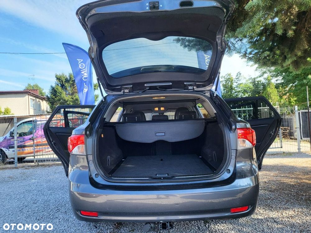 Toyota Avensis - 10