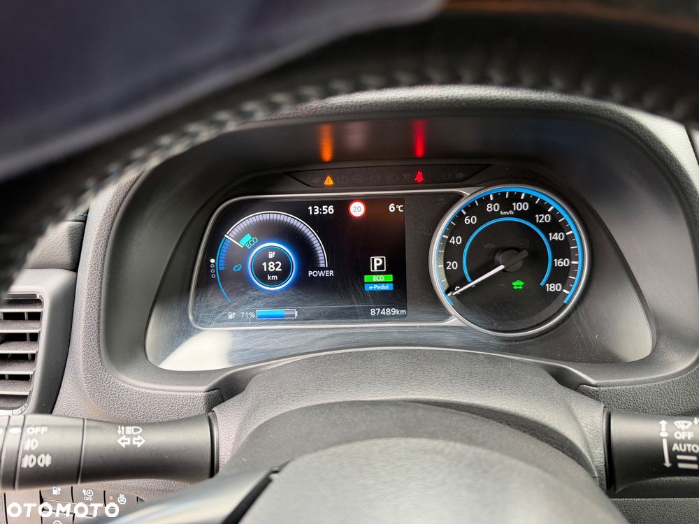 Nissan Leaf 40 kWh Tekna - 13