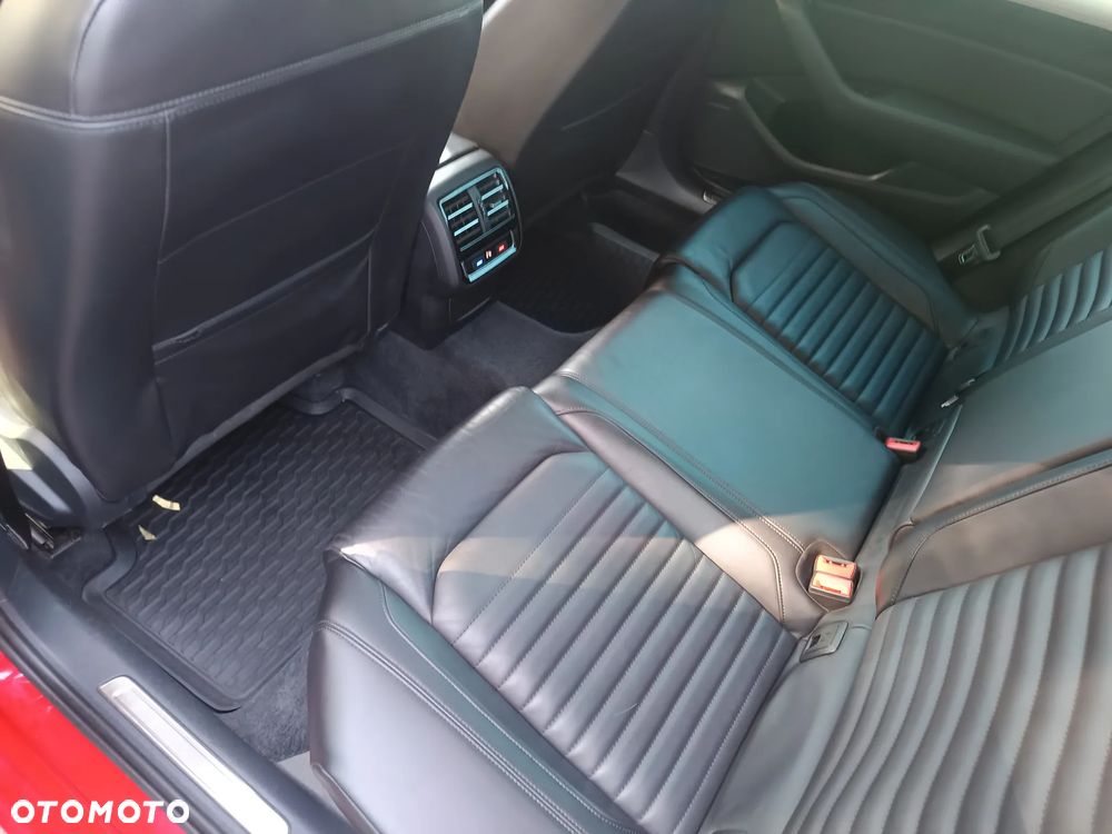 Volkswagen Passat 2.0 TDI SCR (BlueMotion Tech) 4Mot DSG Highline - 12