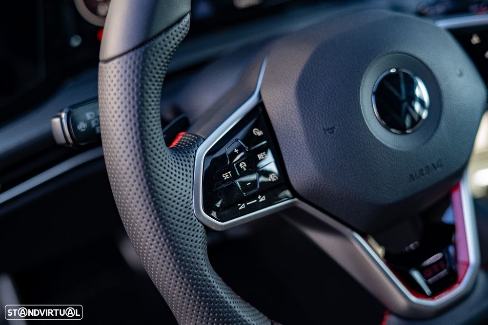 VW Golf 2.0 TSI GTI DSG - 16