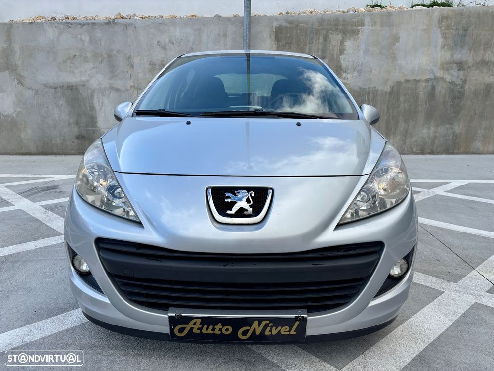 Peugeot 207 1.4 16V Trendy - 2