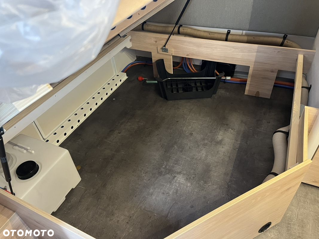 Dethleffs Nomad 730 FKR - 40