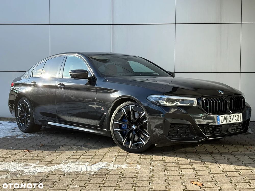 BMW Seria 5 530d xDrive mHEV M Sport sport - 4