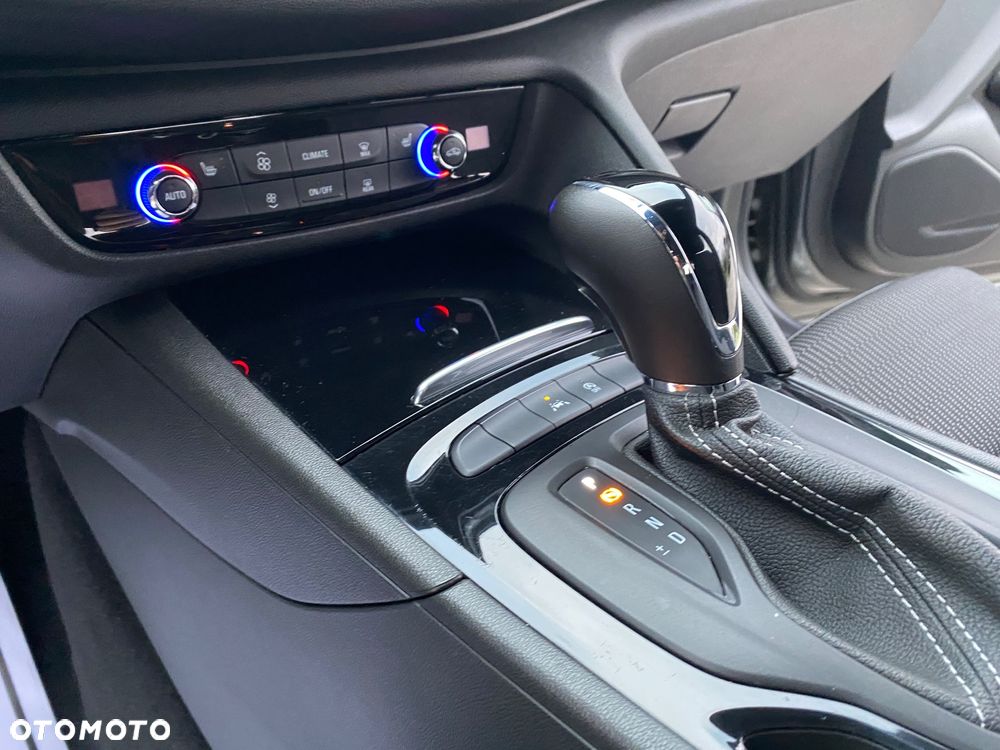 Opel Insignia 2.0 Automatik Business Edition - 10