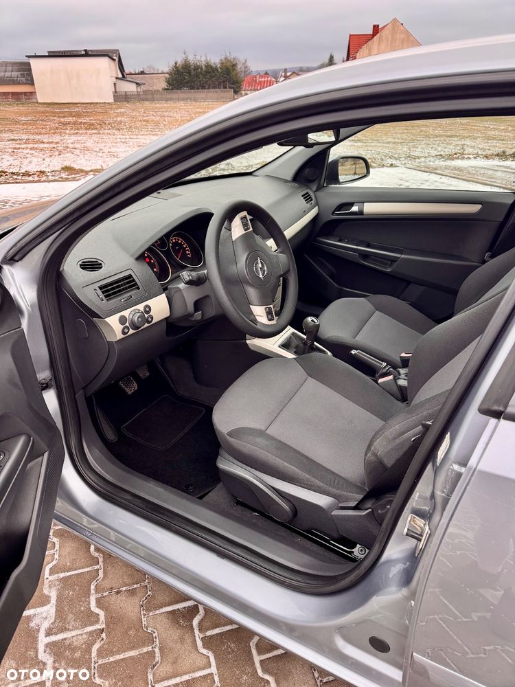 Opel Astra - 12