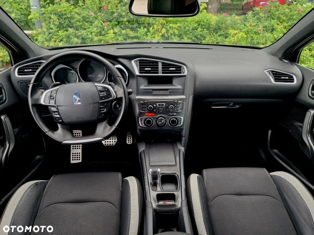 Citroën DS4 1.6 e-HDi SoChic MCP - 14