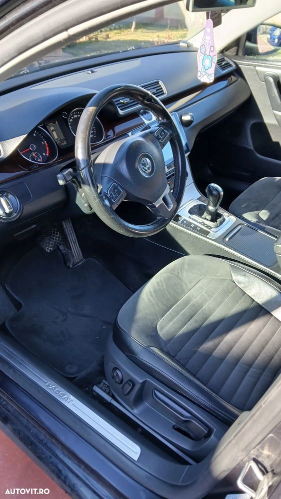 Volkswagen Passat - 7