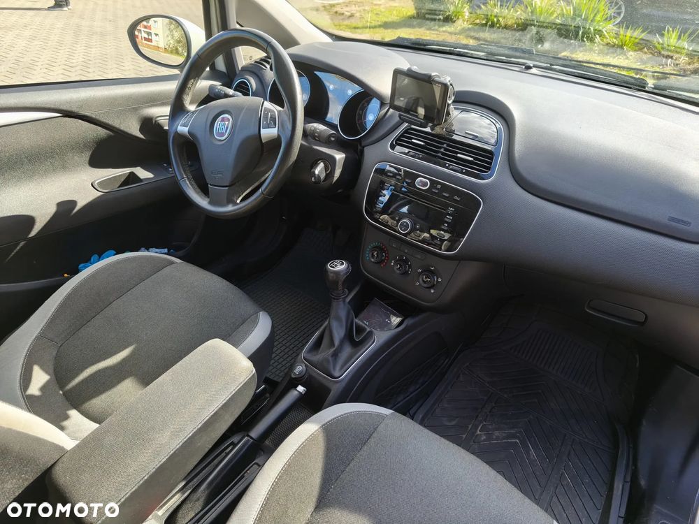 Fiat Punto 2012 1.2 Easy - 18